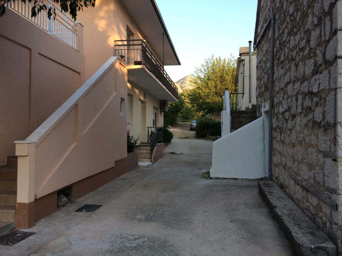Apartments Brelezza Gornja Brela Exterior foto